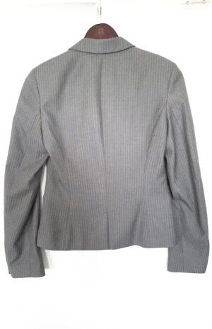 Veste grise a rayures